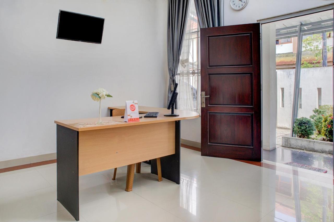 Oyo 3690 Wisma Yani Syariah Padang  Esterno foto