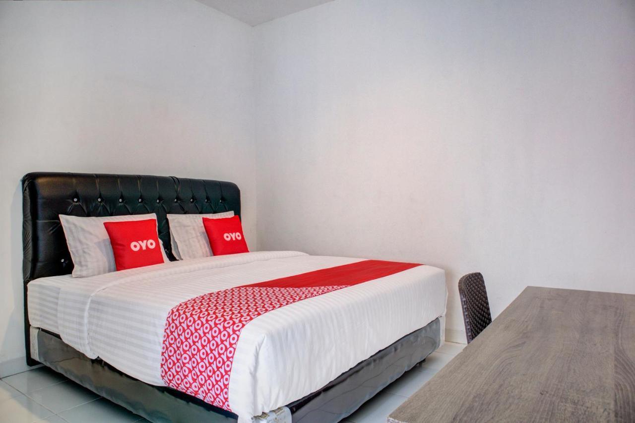 Oyo 3690 Wisma Yani Syariah Padang  Esterno foto