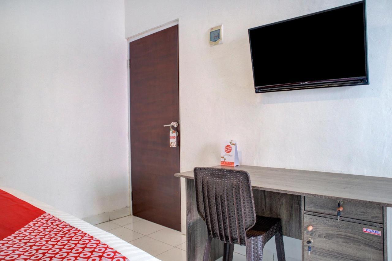 Oyo 3690 Wisma Yani Syariah Padang  Esterno foto