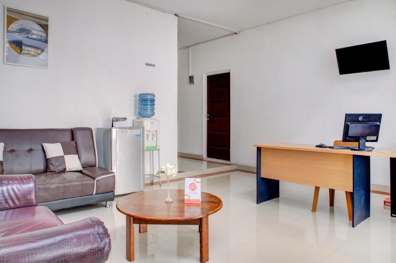 Oyo 3690 Wisma Yani Syariah Padang  Esterno foto